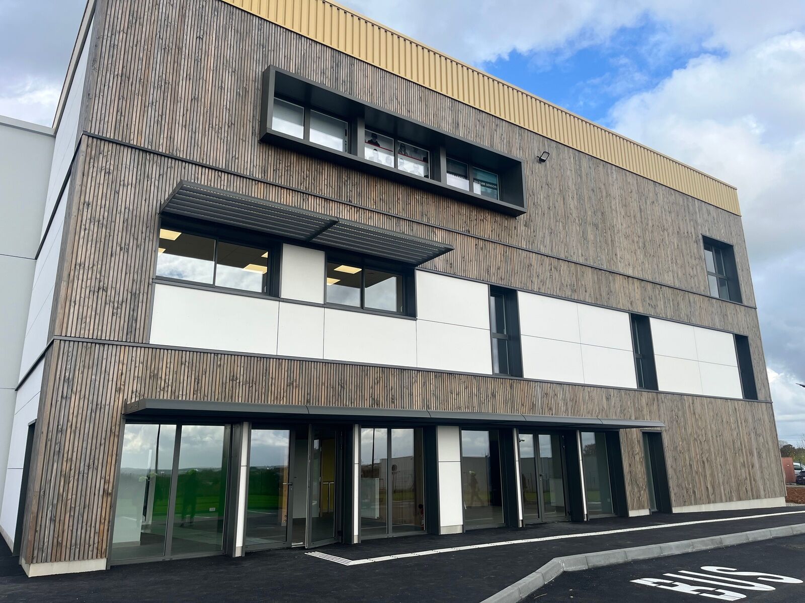 Menuiserie Extérieure - Habillage façade extérieure